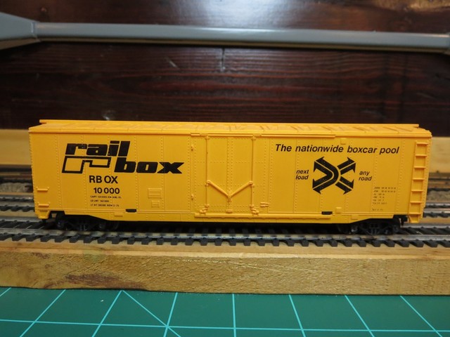 ho scale train cars for sale