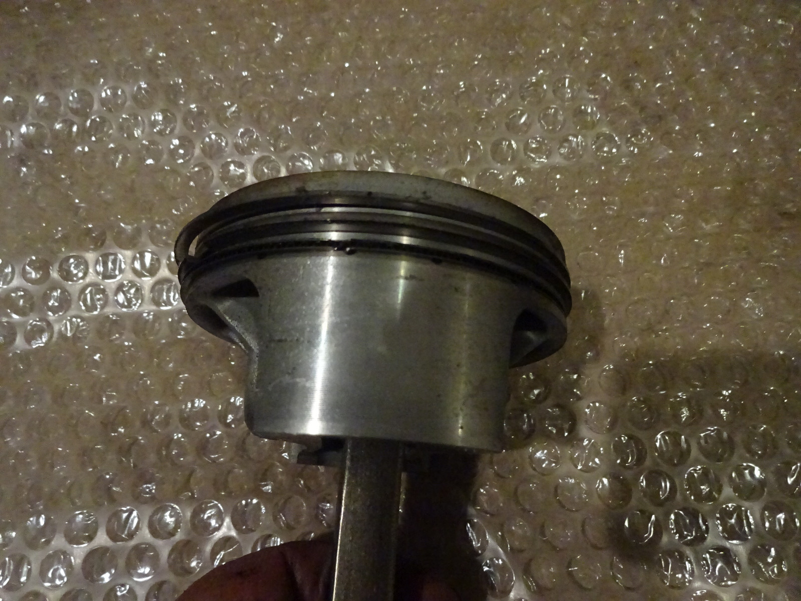 Maserati 4200, Quattroporte-RH Engine Piston & Con Rod Cyl# 4 -P/N 198410-192402