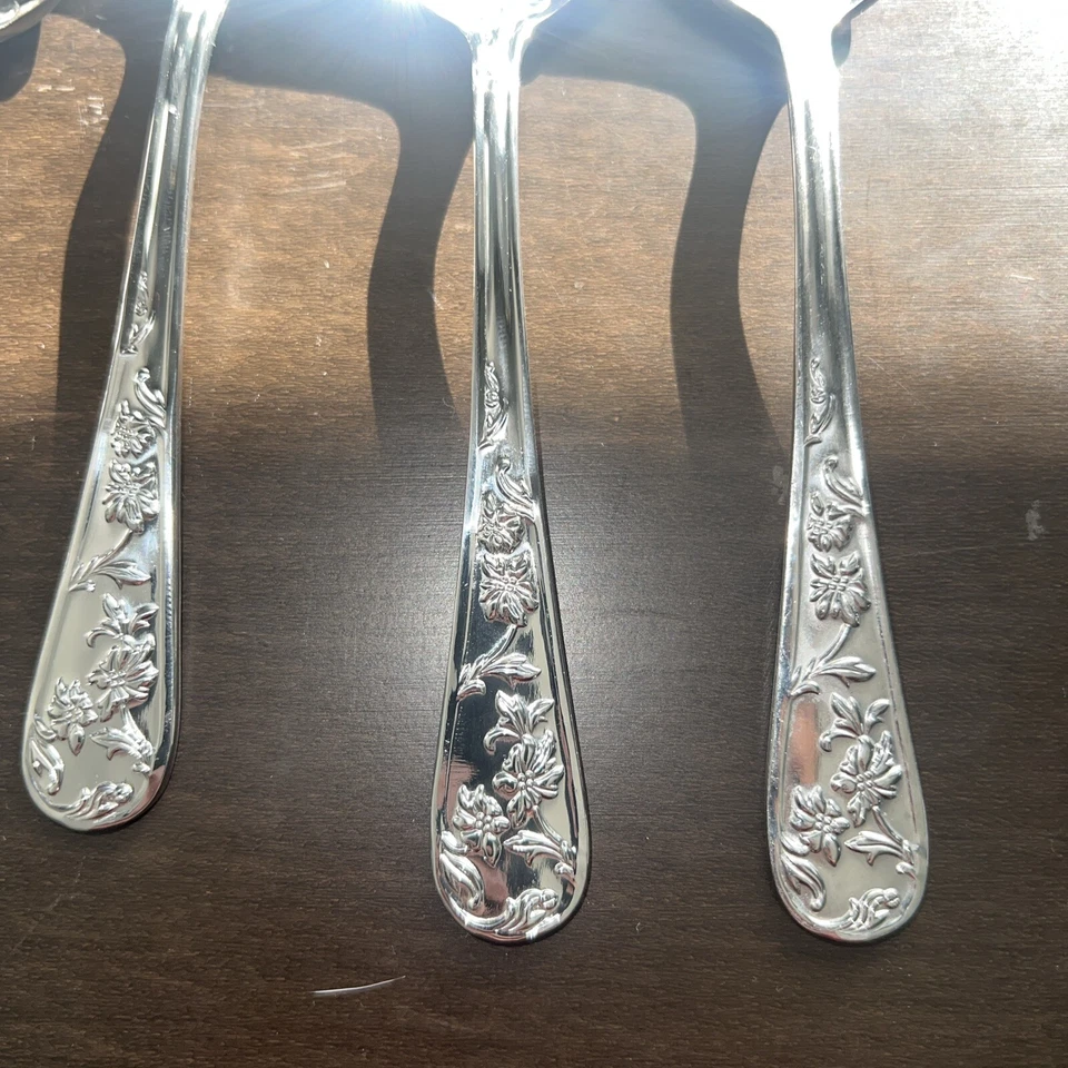 5 TeaSpoons QUEEN'S GARDEN Reed & Barton Glossy Stainless Steel Flatware - Image 2 of 2