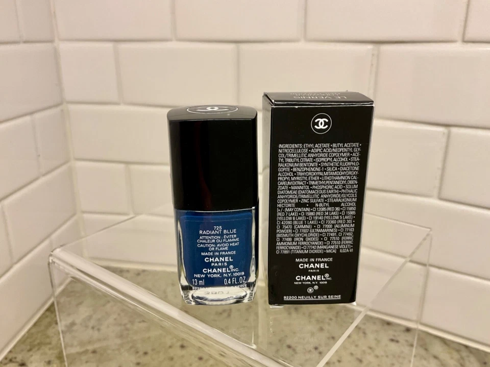 Esmalte de uñas Chanel 725 azul radiante nuevo en caja auténtico Foto 2 de 4