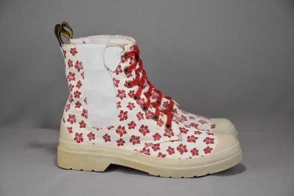 Women Dr. Martens Boots White Textile 41
