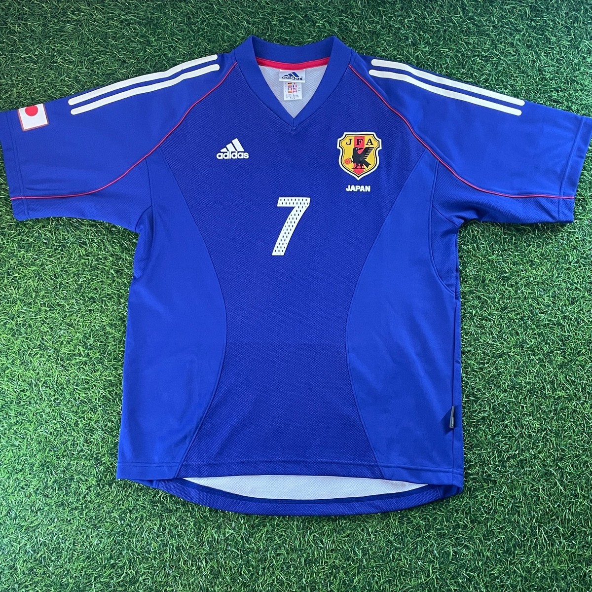 Hidetoshi Nakata - Japan 2002 Official Jersey Shirt Kit Hidetoshi Nakata - Japan 2002 Official Jersey Shirt Kit