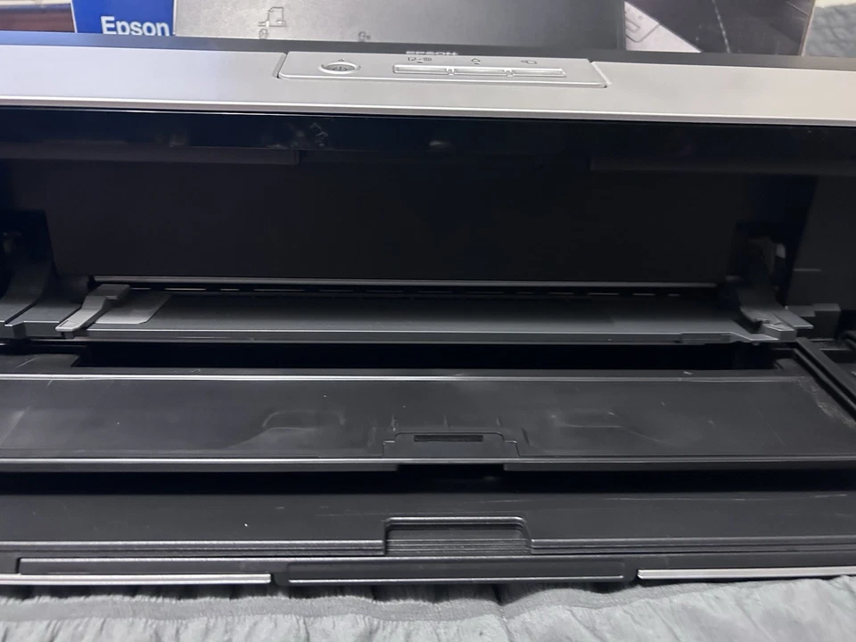 Epson Stylus Photo R2880 Wide Photo Printer For Parts or Repair Read - Image 4 of 4