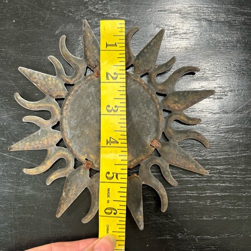 Vintage metal Sun Wall Decor with Yellow and Blue Accents- yellow- rusting - Bild 2 von 4