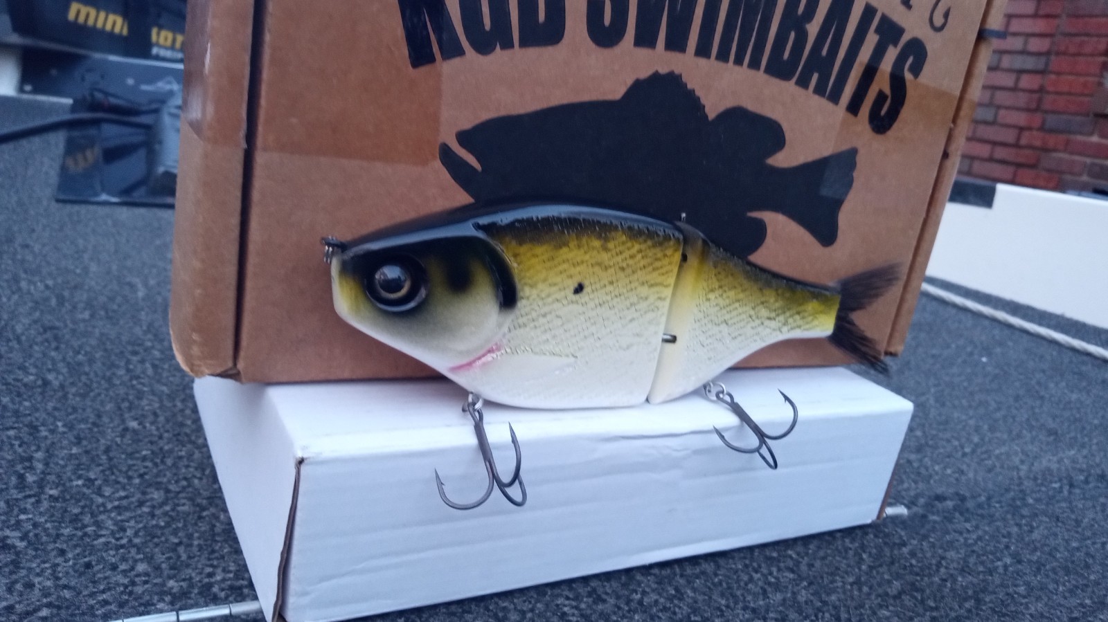 CLUTCH THE BOSS GLIDE SWIMBAIT BRAND NEW 9" 4 OZ🔥 clutch,kgb,etc - Image 3