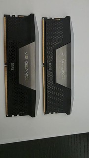 Corsair Vengeance RGB DDR5 32GB (2x16GB) 6400MT/s DIMM