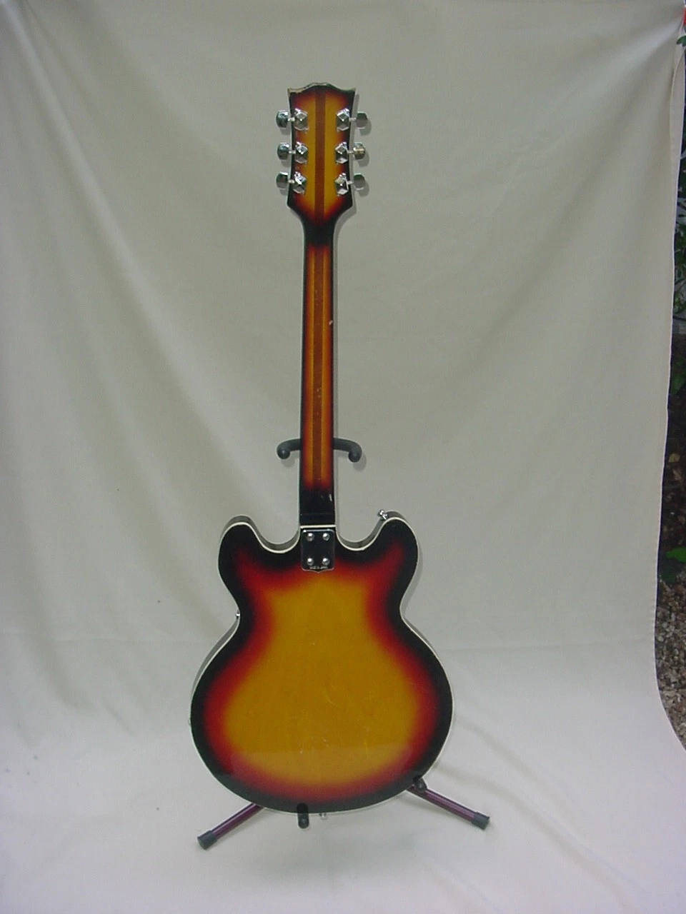 Picture 4 of 11