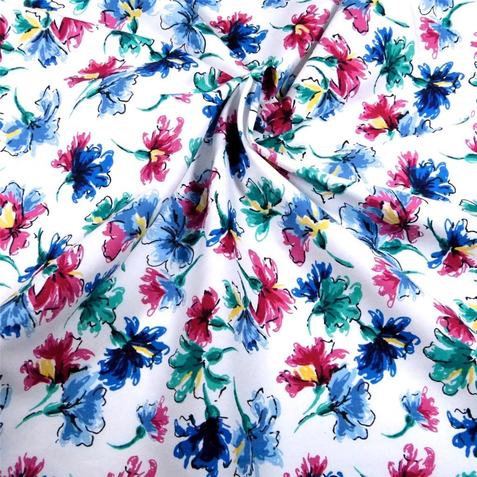 Precioso floral vintage de 62" de ancho por yarda Foto 4 de 4
