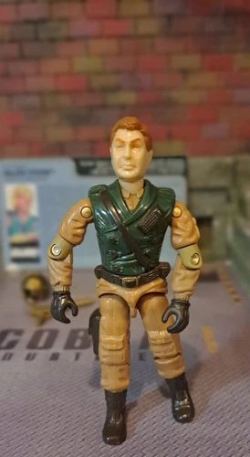 GI JOE ~ 1990 MAJOR STORM ~ HIGH GRADE & UNCRACKED ELBOWS ~ 100%  & FILE CARD