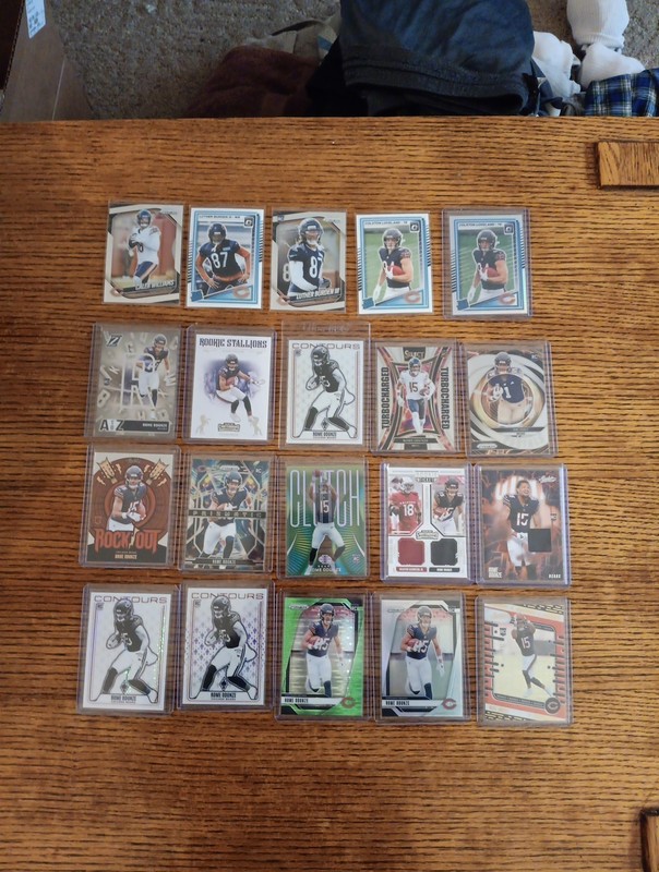 Rome Odunze And Colston Loveland. Rome Odunze Absolute /499 . Inserts And Parall