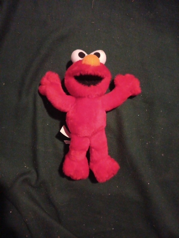 2009 Plush Sesame Street ELMO 8"