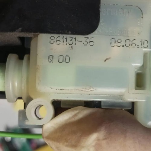 VOLVO V60 Tankverschluss 86113136 2.00 2011 33131973