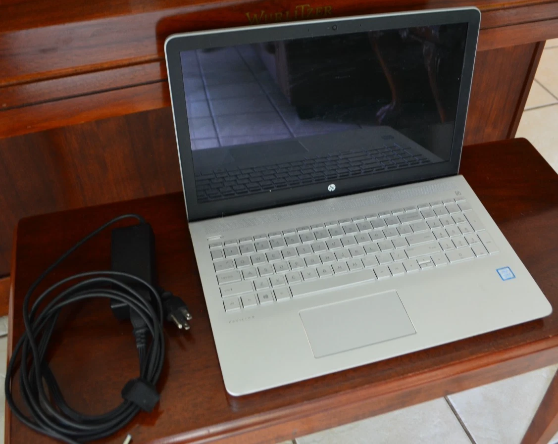 HP Intel Core i5 8th Gen. PC Laptops & Netbooks 1 TB SSD Capacity