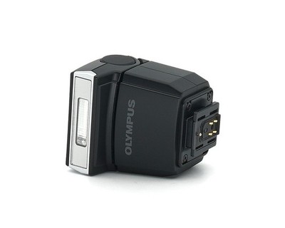 Olympus FL-LM3 Blitz für E-M5 II, E-M1 II. PEN-F Messeware #*
