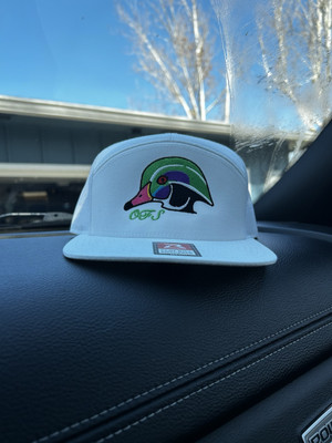 Woodie Head White 7 Panel