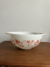 Vintage JAJ Pyrex Mixing Bowl Gooseberry Pink on White 22 cm Approx