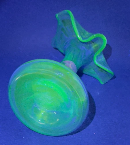 Vtg Fenton Art Glass 1556 Jack in the Pulpit Vase Twilight Blue S Bryan Glows