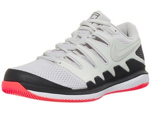 tan nike tennis shoes