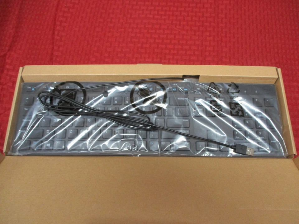 Lot of 10 NEW Dell Keyboard KB216 USB 104-Key Keyboard & 10 DELL MS116 USB MOUSE - Image 3 of 4