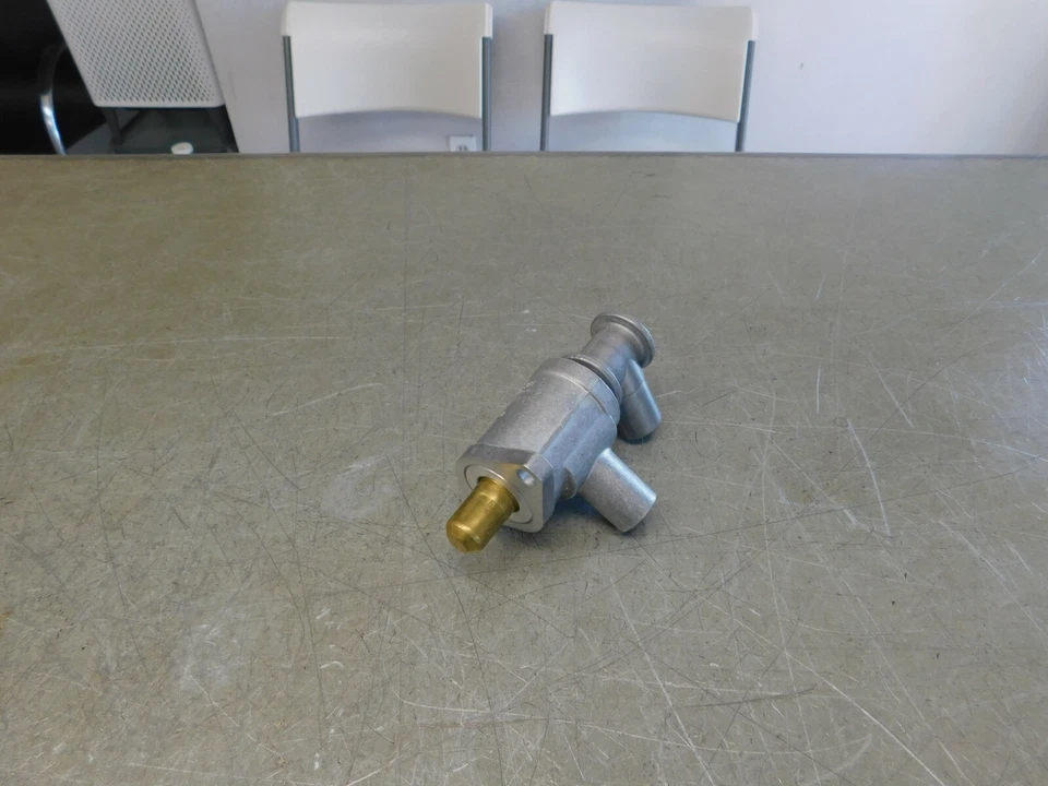 BMW E9 E12 E24 3.0CSi 630CSi 530i Air Slide Valve Idle Control 0280140018 OEM - Image 2 of 4