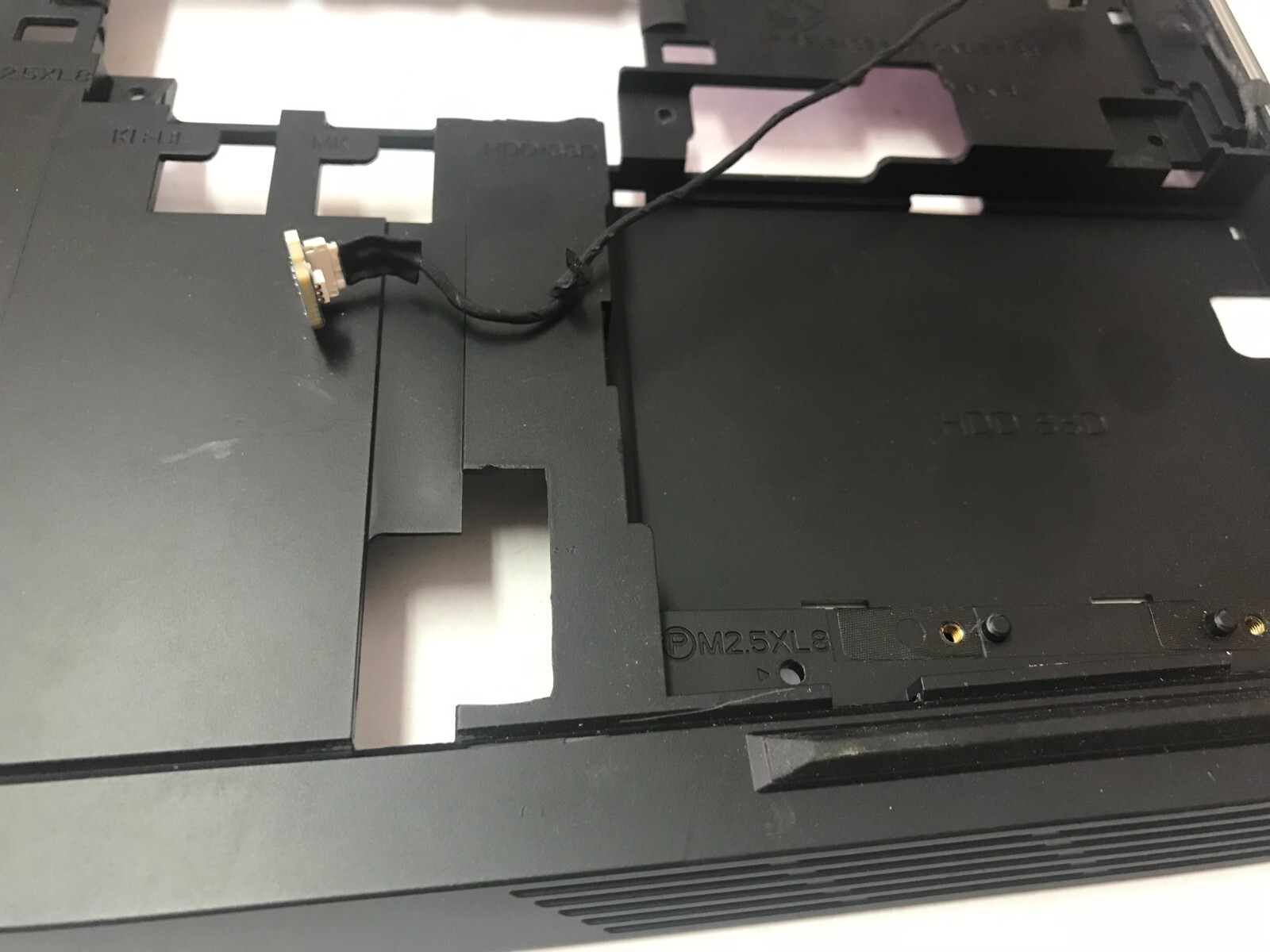 OEM DELL ALIENWARE 15 R3 BOTTOM BASE FRAME CHASSIS P/N- W4HRX | eBay