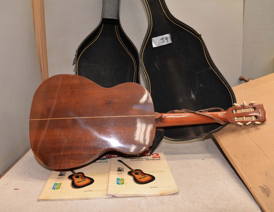 Folk Lore model T695 acoustic guitar & case collectible musical