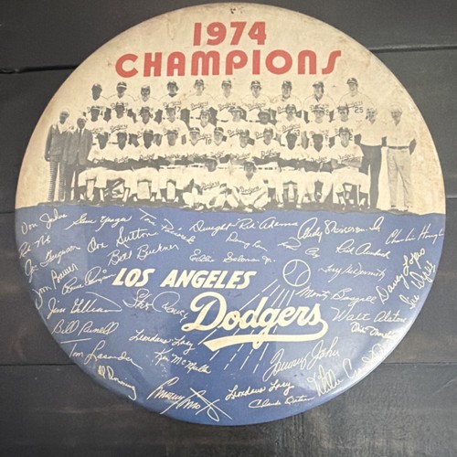 Los Angeles Dodgers 1974 Champions Team Pinback with Signatures, Sport Theme