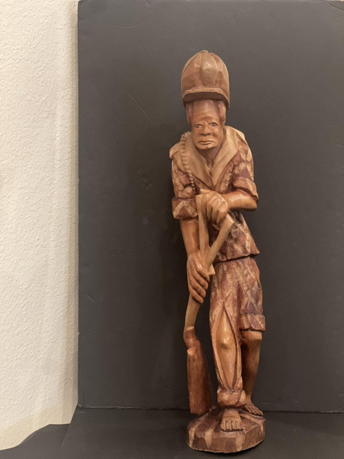 Mid Century 26" Wood Hand Carved Tall Haití Man W Shovel