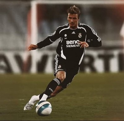 001 - R. Madrid 06/07 Away UEFA - Black - Beckham #23 - Medium