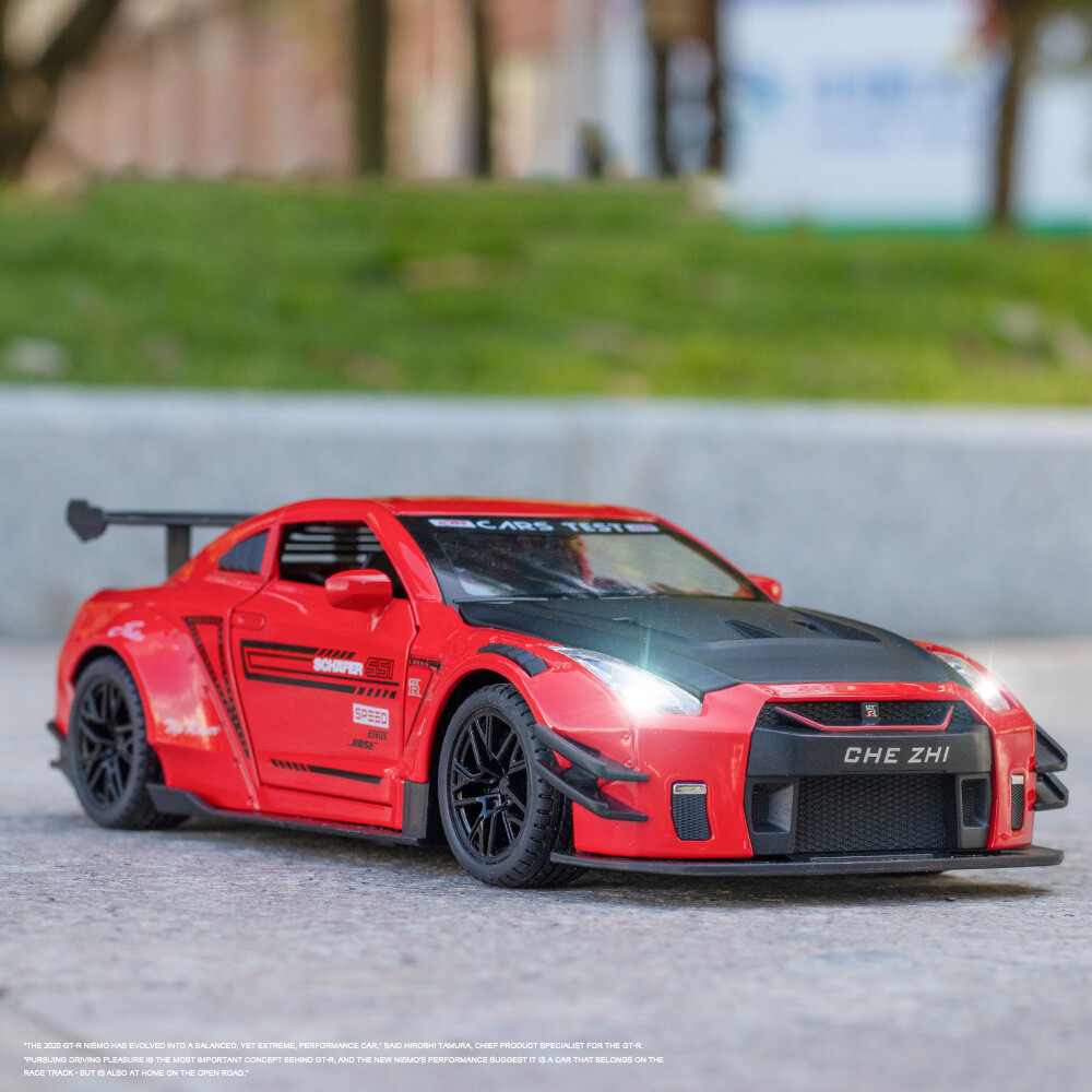 1/24 Nissan GT-R35 Diecast Model Car Toy Collectible Sound&Light Kids Toy Gift