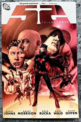 52 #3 (DC Comics November 2007) Paperback Graphic Novel Collects 12 Issues