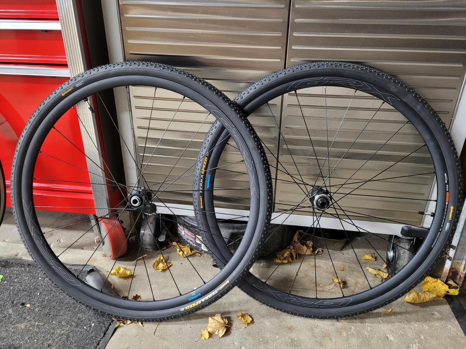 Shimano Grx Wh Rx570 Wheel Set 650b Pair 100x12 142x12 Terra Speed Tires 35c Tl For Sale Online Ebay