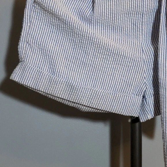 Pantalones cortos de playa informales a rayas pequeños azul y blanco Shein Foto 4 de 4