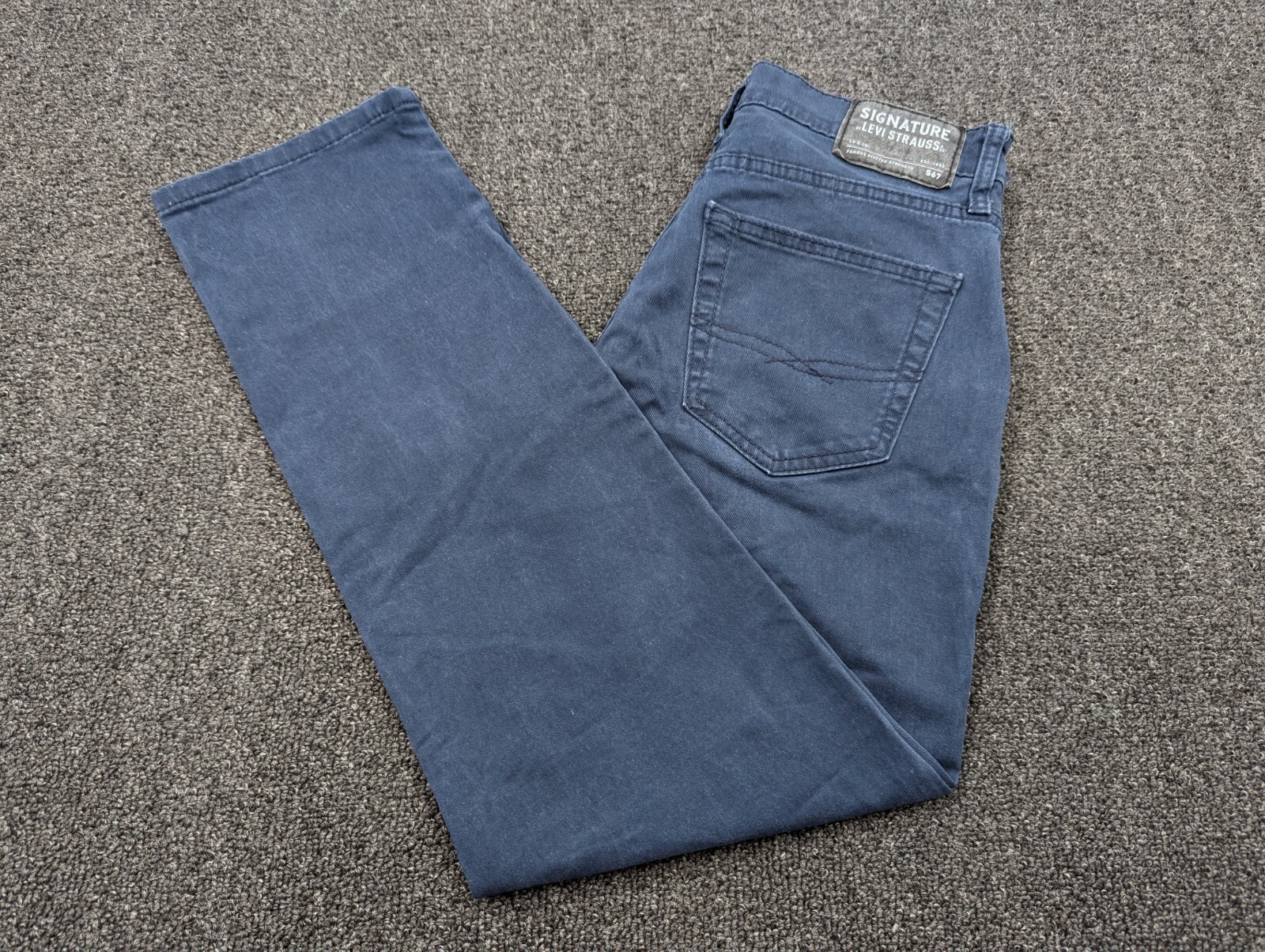 Signature Levi Strauss Mens S67 Athletic Dark Blue Pants Jeans Size 28 x 30
