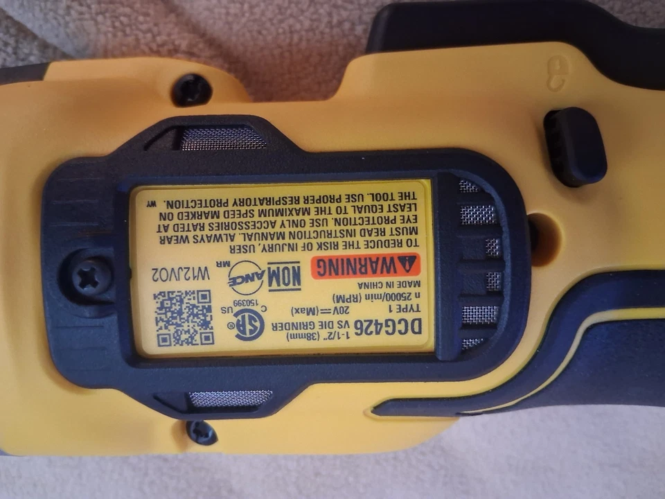 DEWALT DCG426B 20V MAX Velocidad Variable 1-1/2 pulg. Herramienta de amoladora de troqueles solo nueva sin caja Foto 2 de 4