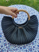 Borsa in Cordino all'uncinetto con manici in legno