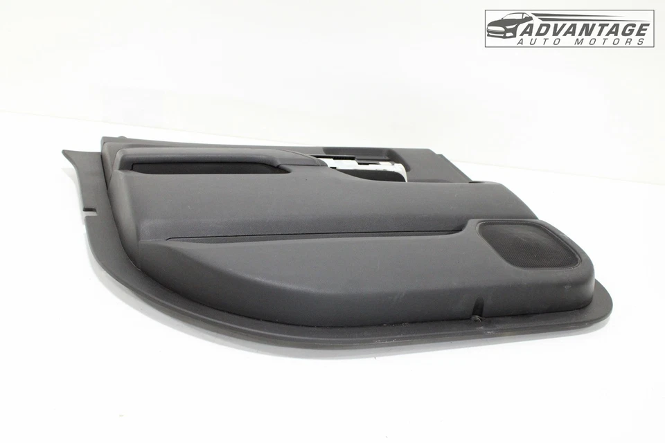 Chevy Silverado 2500 HD 2015-2019 cubierta de moldura de panel de puerta trasera izquierda OEM Foto 2 de 4