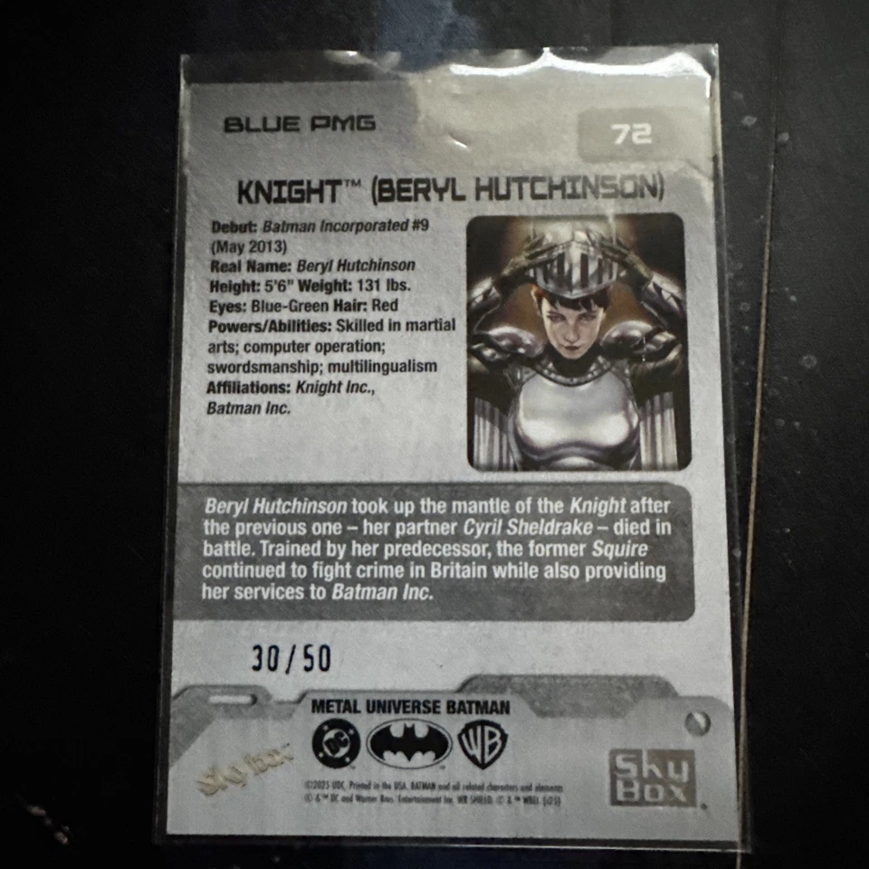 2025 Skybox 蝙蝠侠金属宇宙骑士蓝色贵金属宝石 /50 #72 — 第 2/2 张图片
