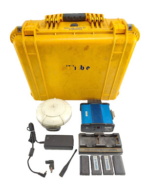 TRIMBLE R8 GPS Receiver PDL4335, 61116-00 W/CASE PDL DATA LINK
