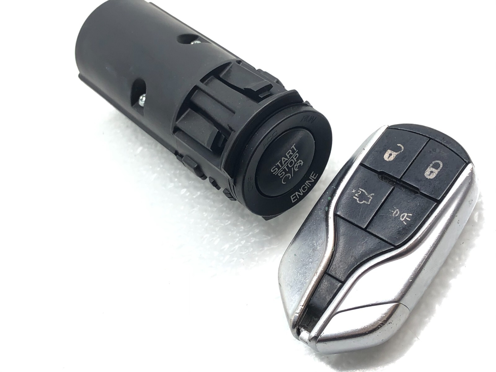 2014-2017 MASERATI GHIBLI ENGINE COMPUTER CONTROL MODULE W/KEY & PUSH START OEM.