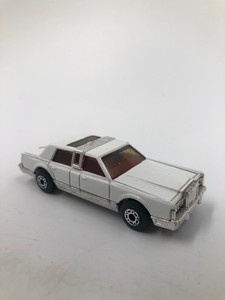 matchbox lincoln town car