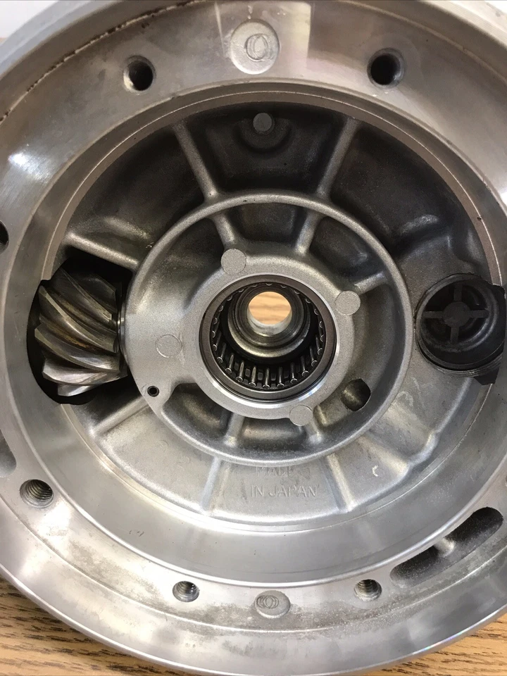 ДЕТАЛЬ КОРПУСА ПОСЛЕДНЕЙ ПЕРЕДАЧИ KAWASAKI VULCAN 750 1986-2006 NO 11021-1066-7J - Изображение 4 из 4