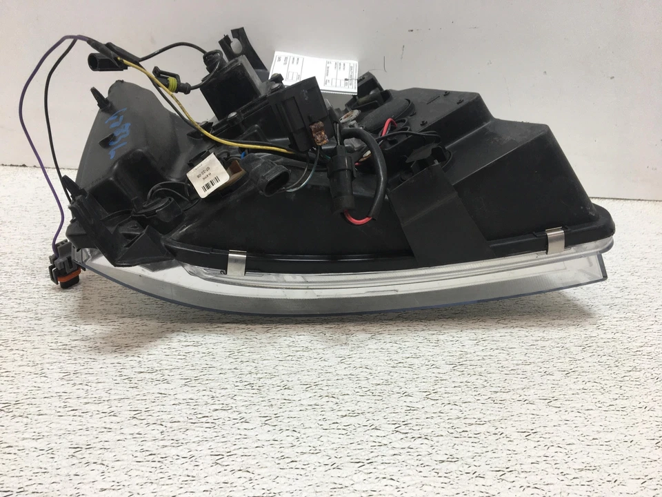 09 Conjunto de faros delanteros izquierdo Chevy Avalanche 1500 recambio Foto 4 de 4