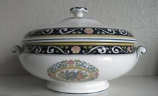 WEDGEWOOD RUNNYMEDE BLUE COVERED VEGETABLE TUREEN ENGLAND