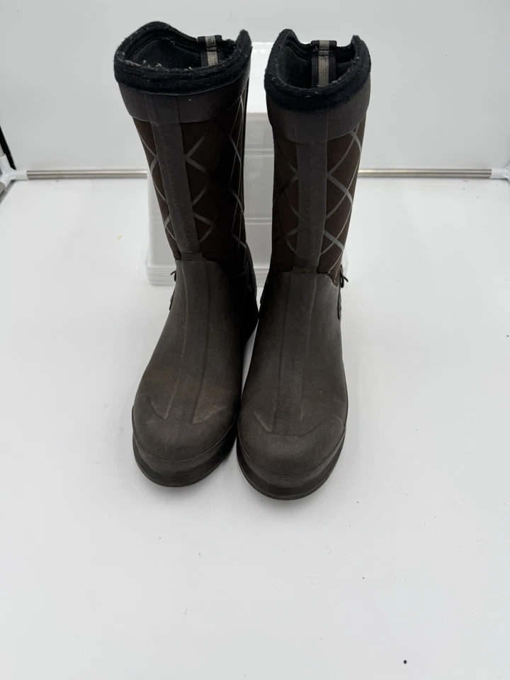 Women's Equestrian Muck Boots Chocolate/Brown Size 6-6.5 Lower to MId Calf - Image 2 of 4