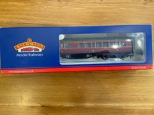 Bachmann 34-252C #3506 LMS Corridor  1st and 3rd coaches. Crimson