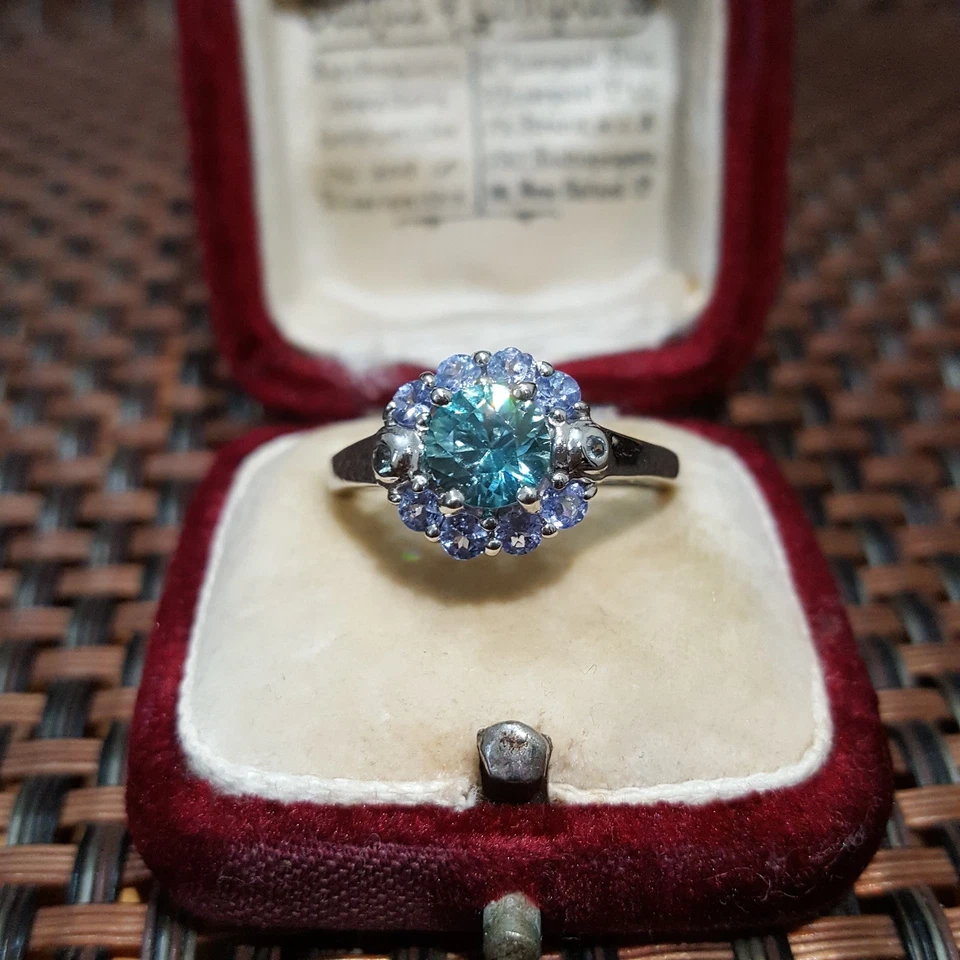 Sterling Silver Blue Zircon & Tanzanite Gemstones Cluster Ring UK Size M½ US 6.5 - Image 2 of 4