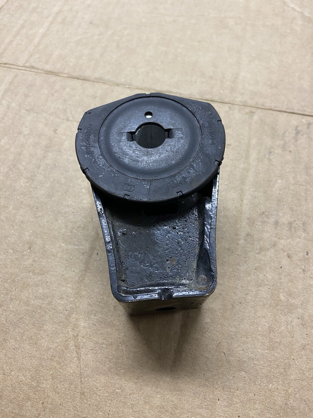 Maserati Ghibli M157 Rear Differential Antivibrating Pad Mount 670003304 J246