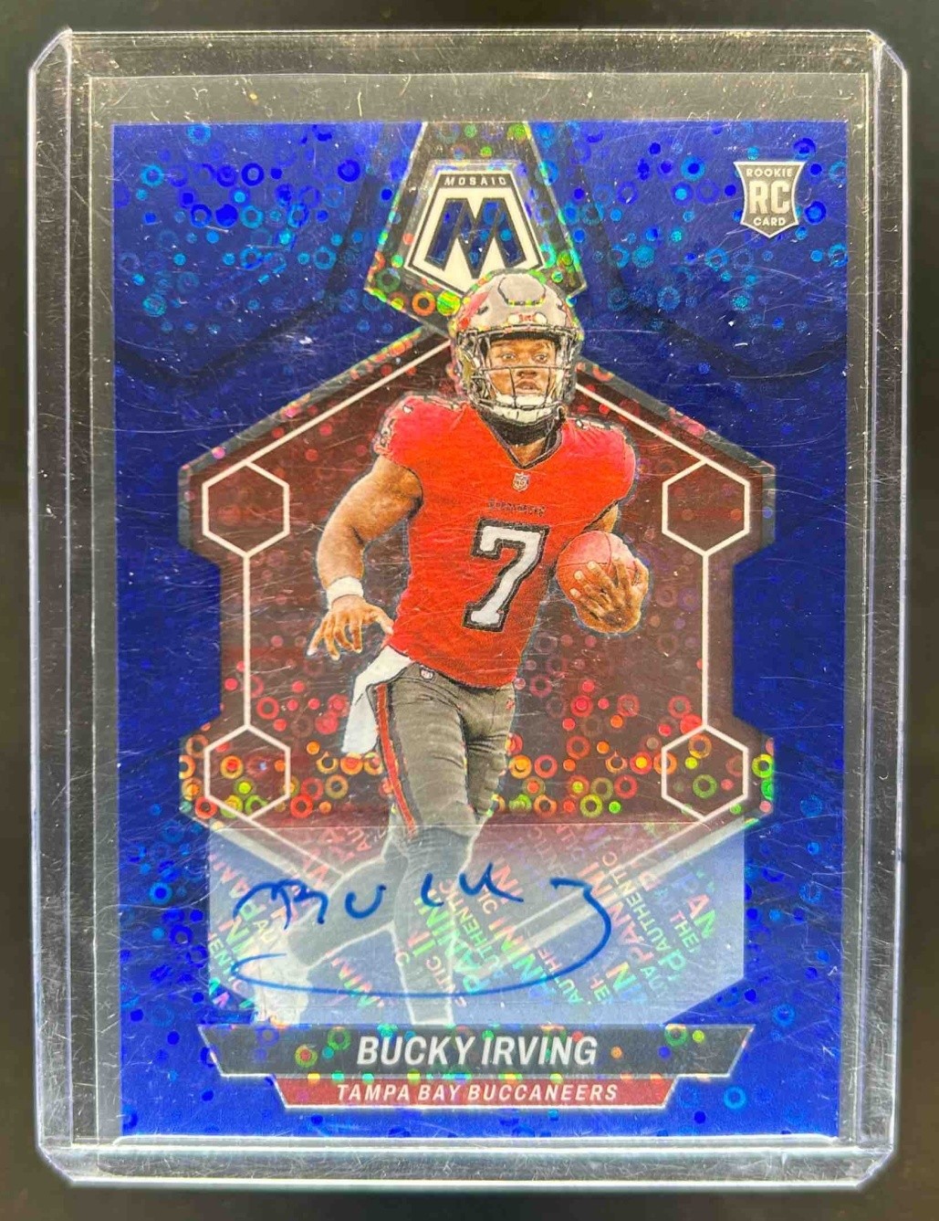 2024 Mosaic Bucky Irving Rookie Auto No Huddle Blue Prizm #385 Buccaneers
