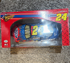Winner's Circle 1:24 Jeff Gordon 24 DuPont 2007 Chevy Monte Carlo Diecast
